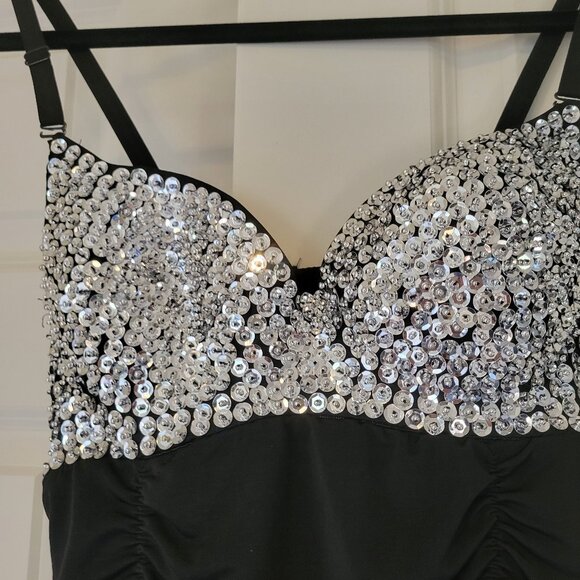 Silver sequence cocktail dress - Picture 2 of 6